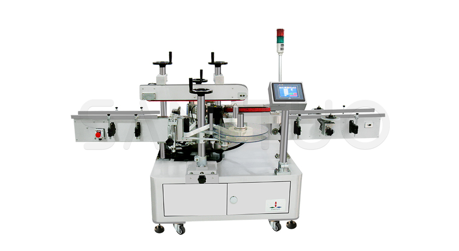 Double head diagonal seal labeling machine